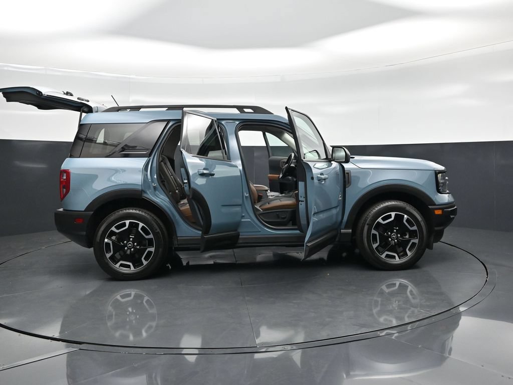 Certified 2023 Ford Bronco Sport Outer Banks w/ Tech Package AWD/4WD image 5