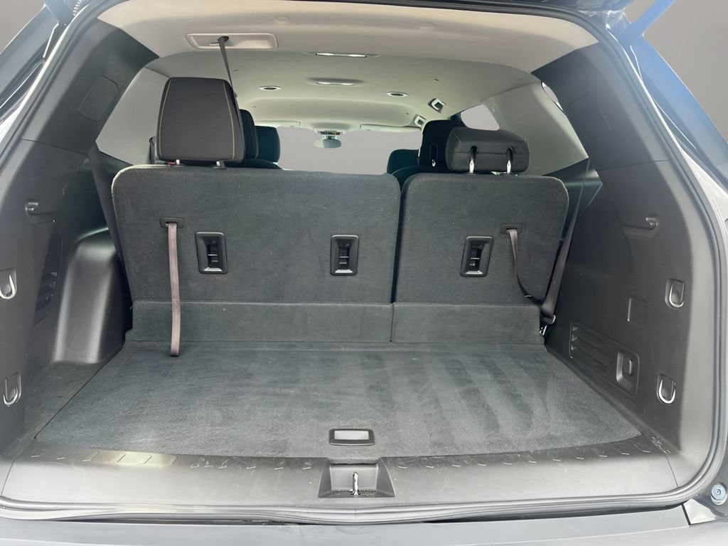 Used 2018 Chevrolet Traverse LT w/ LPO, 'HIT The Road' Package AWD/4WD image 31