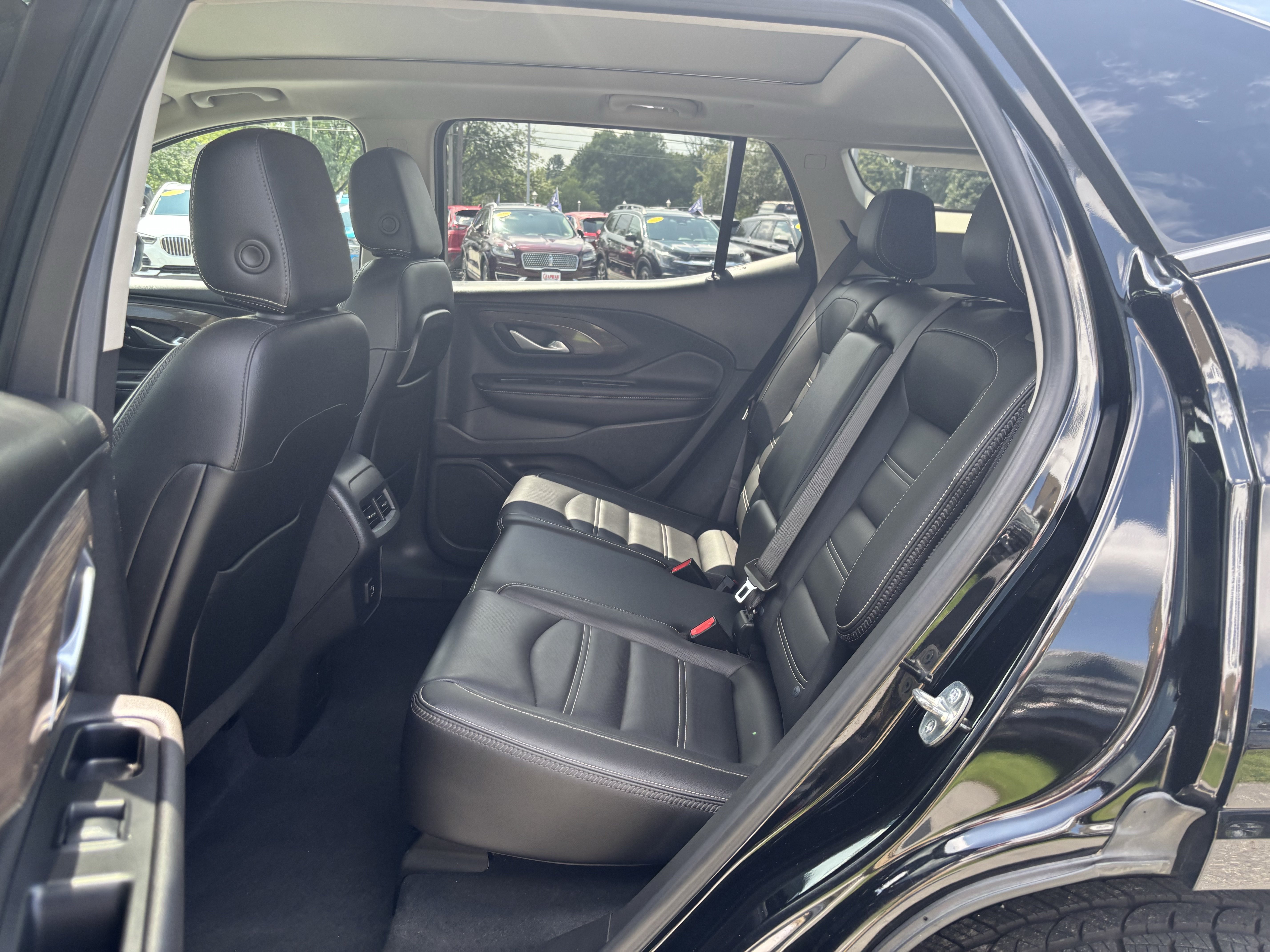 Used 2022 GMC Terrain Denali w/ LPO, 'HIT The Road' Package AWD/4WD image 35