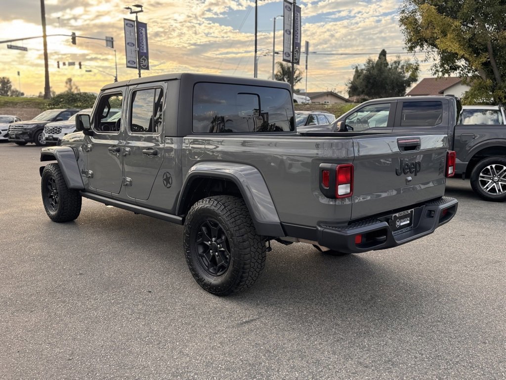 Used 2023 Jeep Gladiator Willys image 10