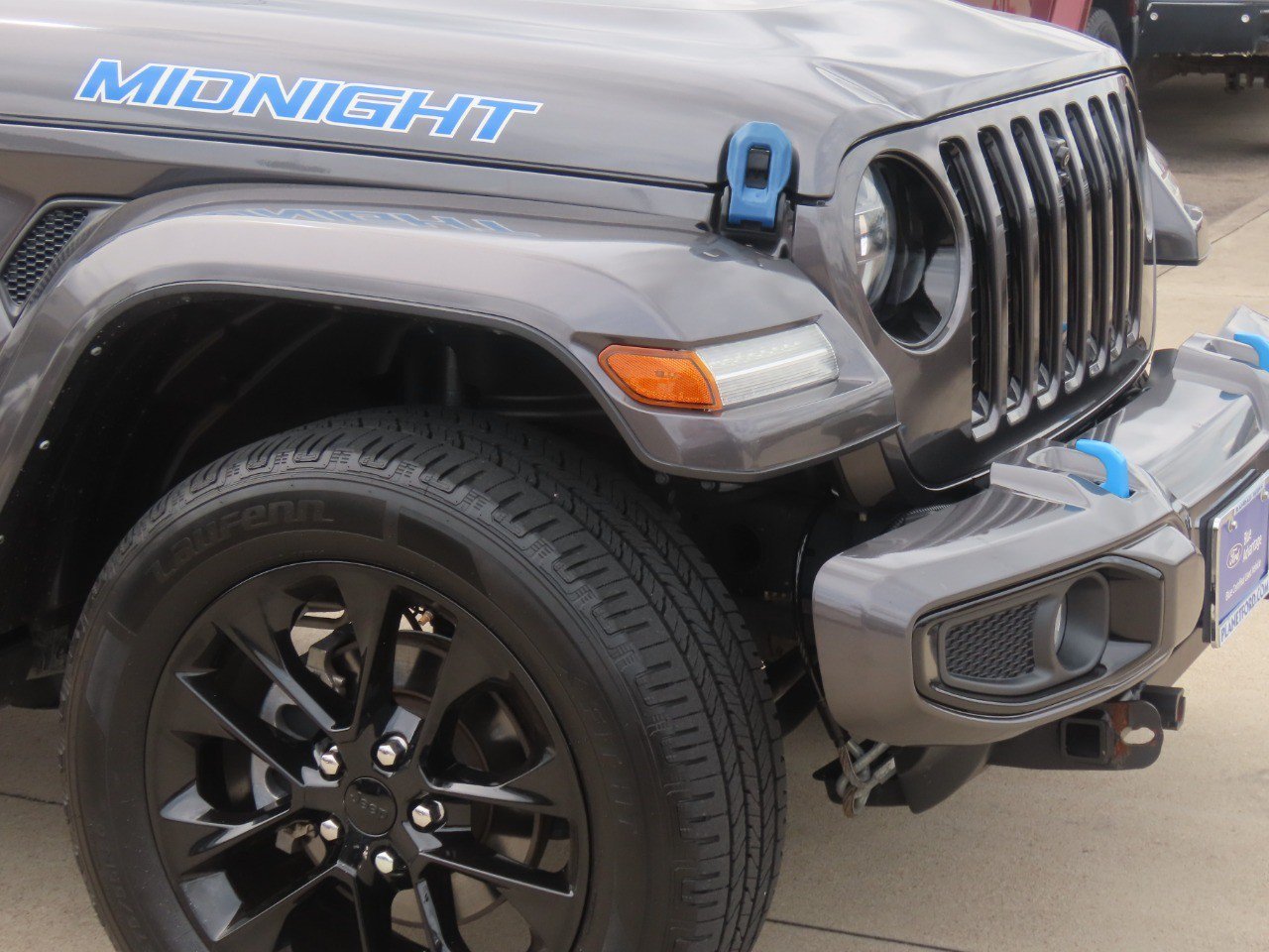 Used 2021 Jeep Wrangler Unlimited Sahara AWD/4WD image 6