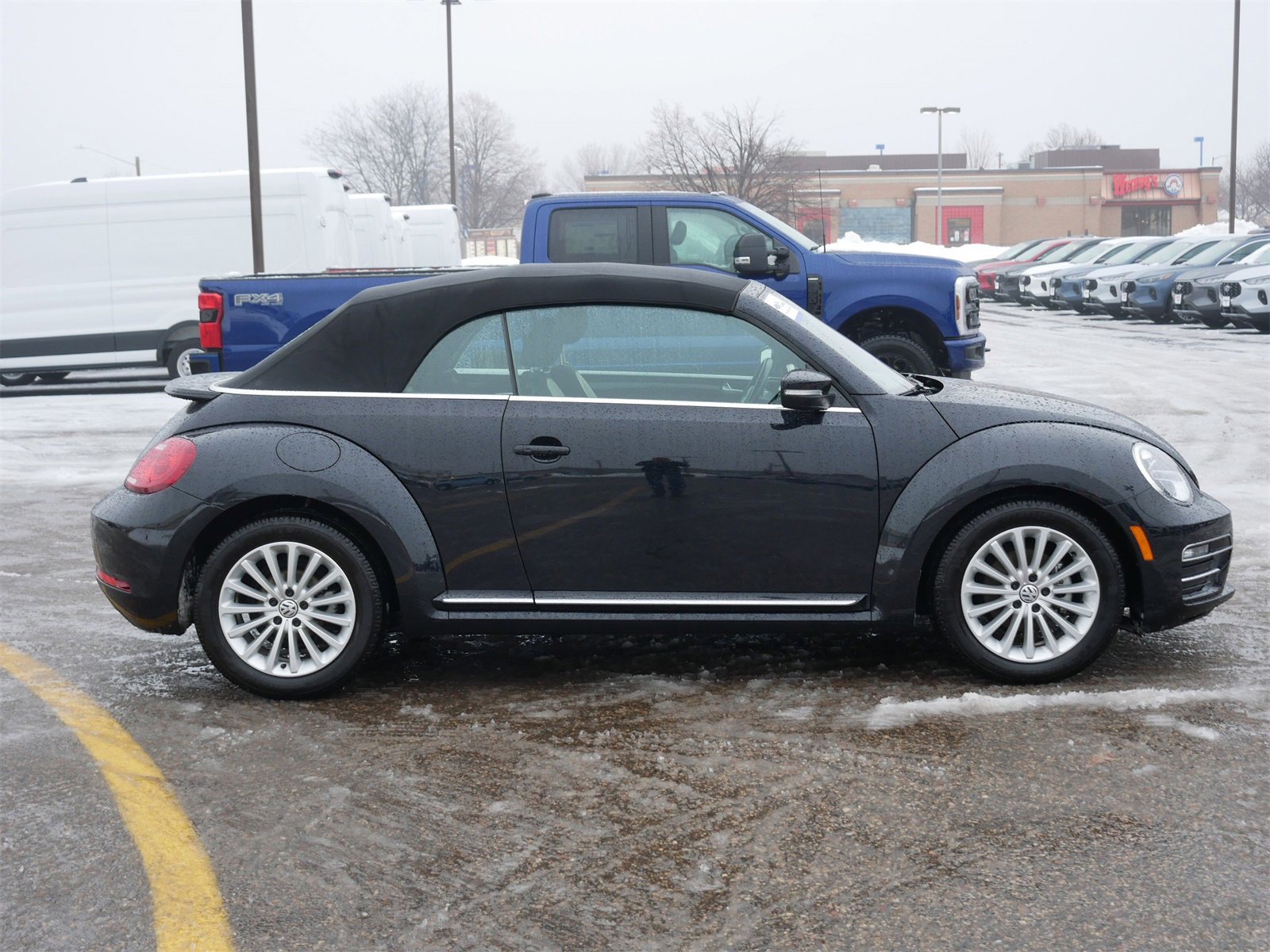 Used 2019 Volkswagen Beetle 2.0T SE image 6