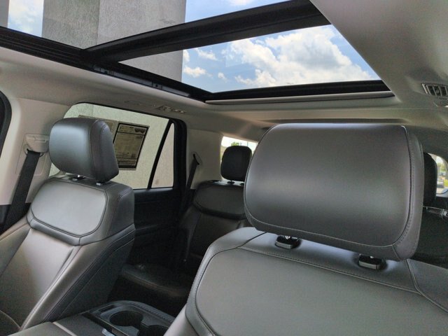 Certified 2025 Ford Expedition Active AWD/4WD image 26