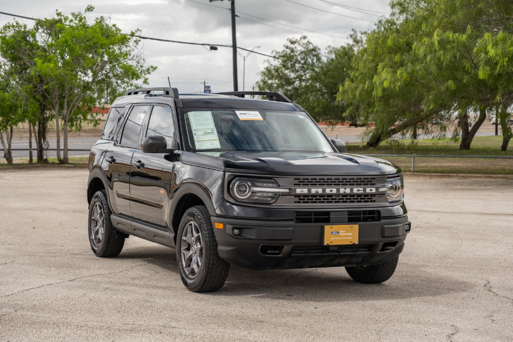 Certified 2024 Ford Bronco Sport Badlands w/ Premium Package AWD/4WD image 2