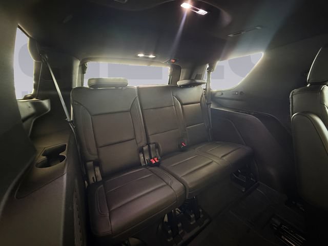 Used 2021 Chevrolet Tahoe Z71 w/ Z71 Off-Road Package AWD/4WD image 18
