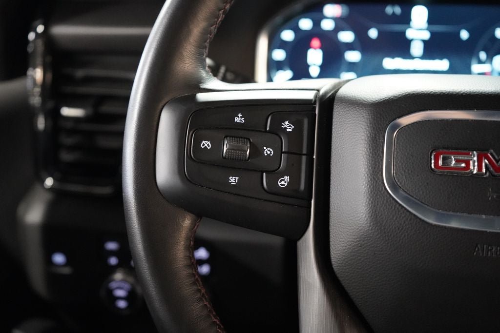 Used 2025 GMC Sierra 2500 AT4X AWD/4WD image 15