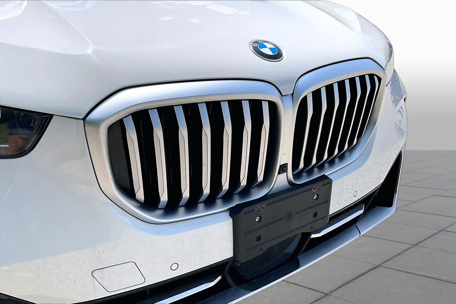 Used 2026 BMW X5 xDrive40i AWD/4WD image 32