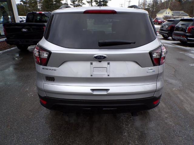 Certified 2018 Ford Escape SE w/ SE Sport Appearance Package image 4