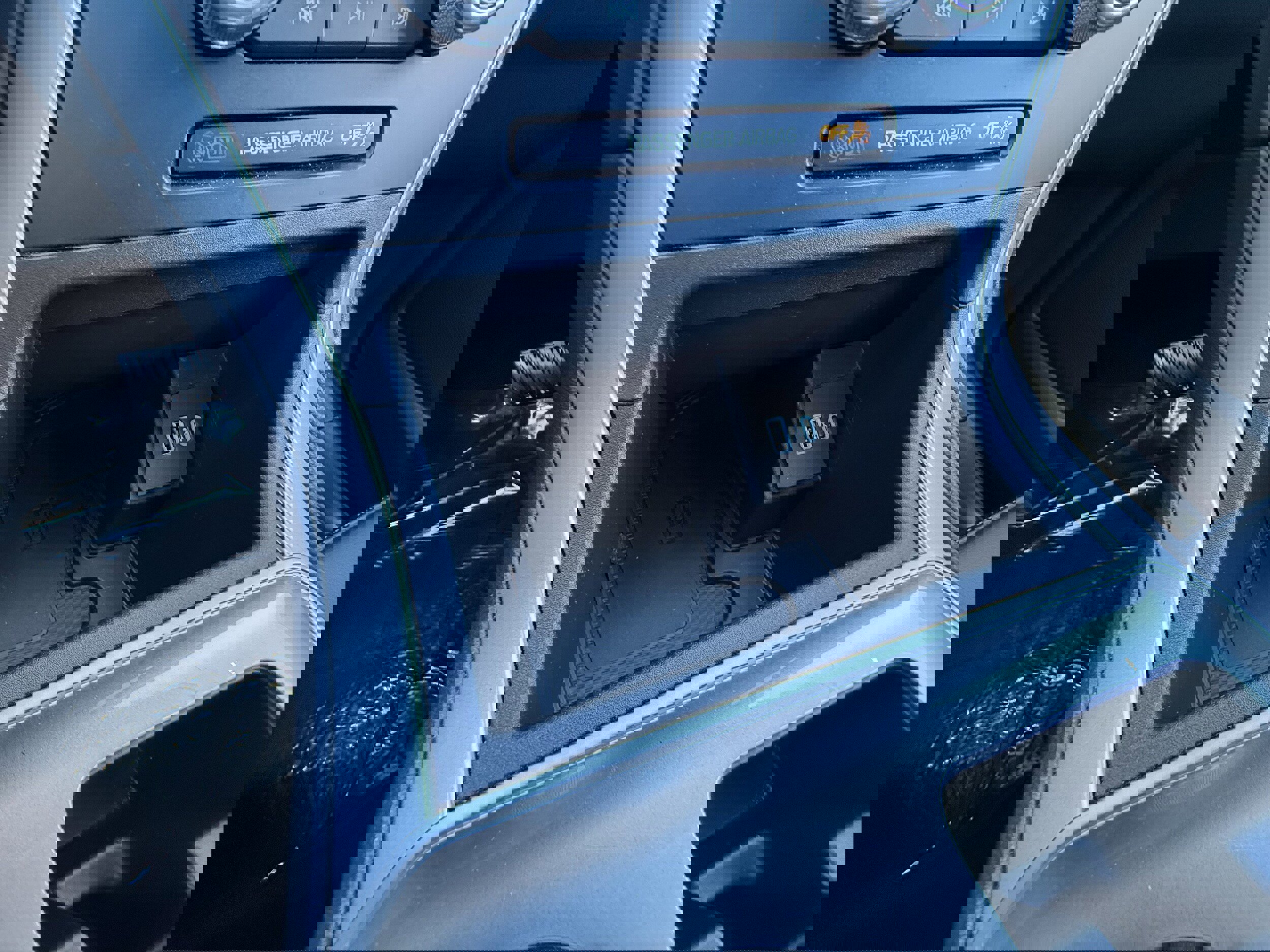 Certified 2024 Ford Edge SEL w/ Convenience Package image 19