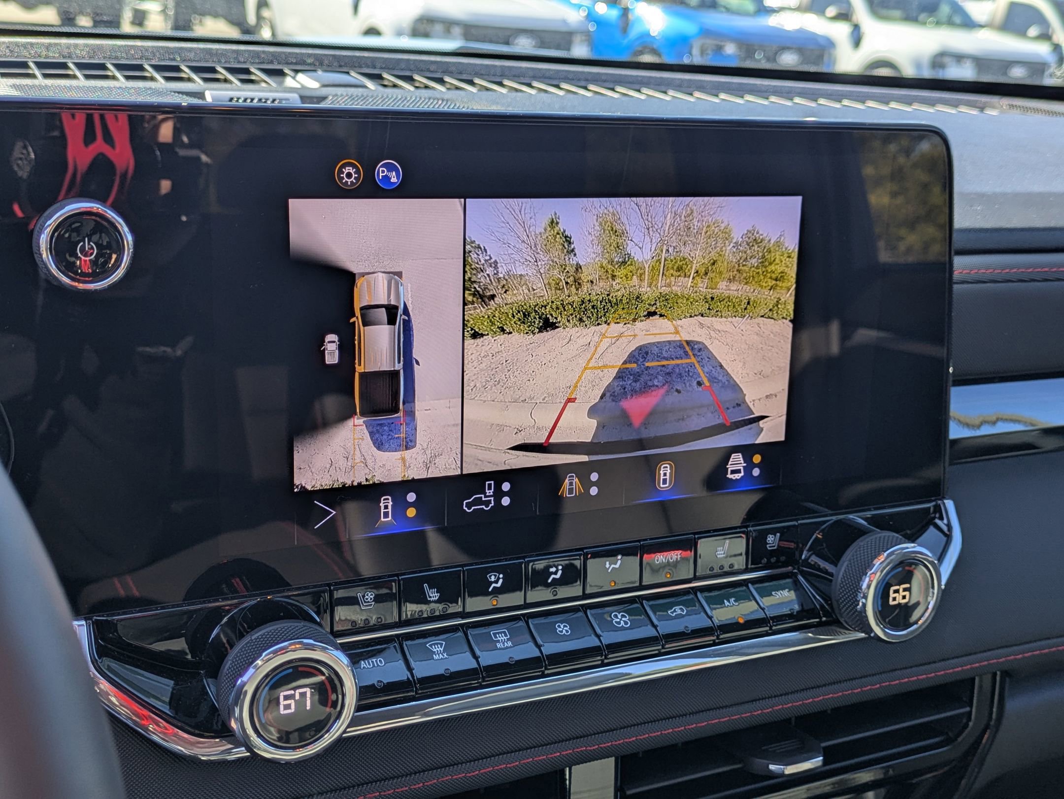 Used 2025 Chevrolet Colorado Z71 w/ Technology Package image 23
