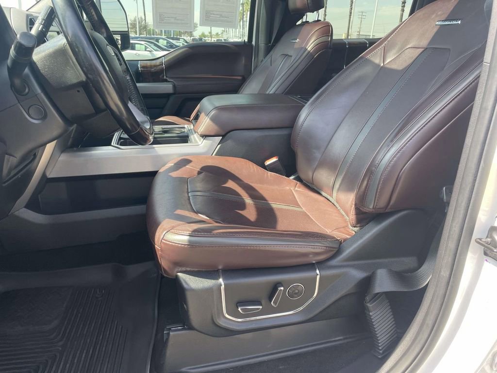 Certified 2017 Ford F250 Platinum w/ Platinum Ultimate Package image 19