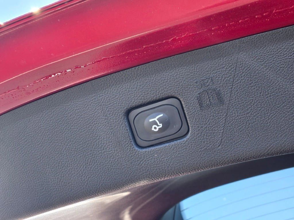 Certified 2024 Ford Edge SEL w/ Convenience Package image 18