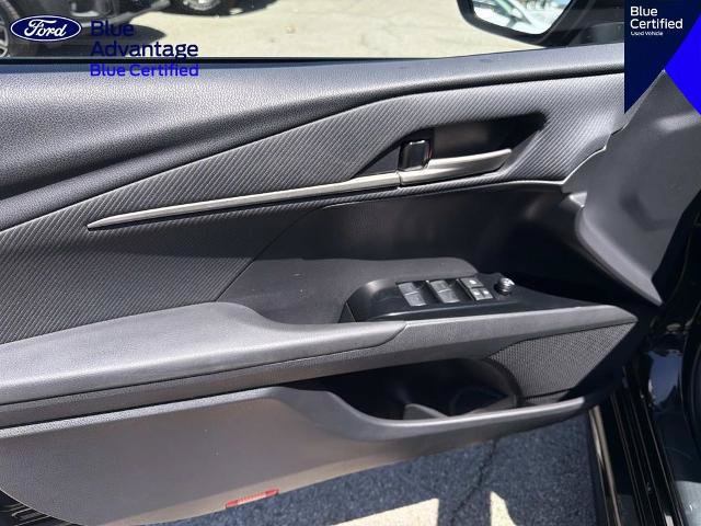 Used 2025 Toyota Camry SE FWD image 14