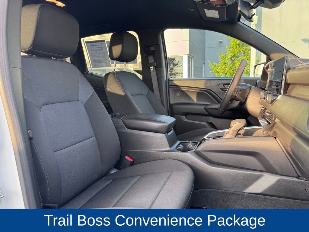 Used 2024 Chevrolet Colorado Trail Boss w/ Technology Package image 21