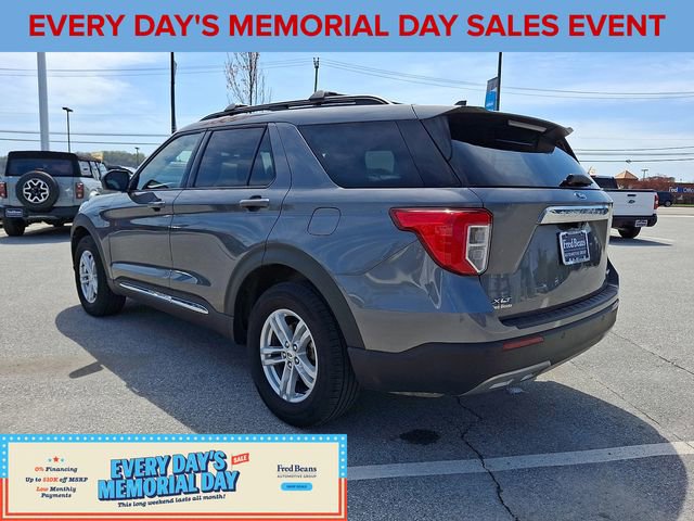 Certified 2022 Ford Explorer XLT w/ Equipment Group 202A AWD/4WD image 7