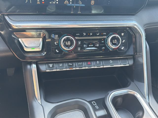 Used 2024 GMC Sierra 2500 Denali w/ Denali Reserve Package AWD/4WD image 26