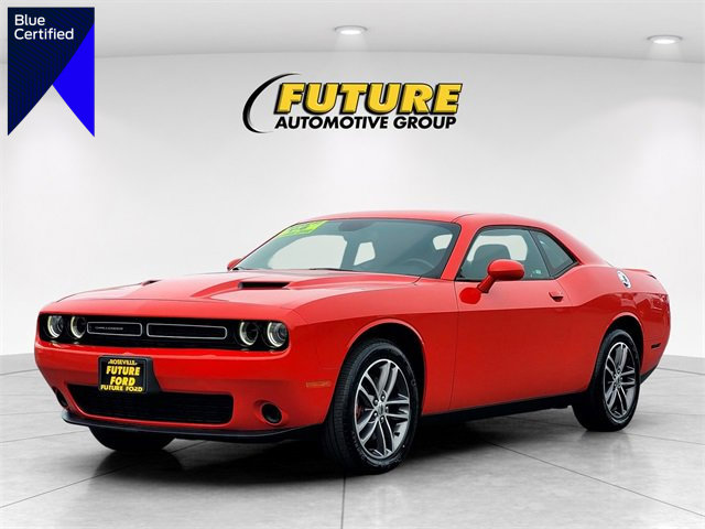 Used 2019 Dodge Challenger SXT w/ Cold Weather Group image 1