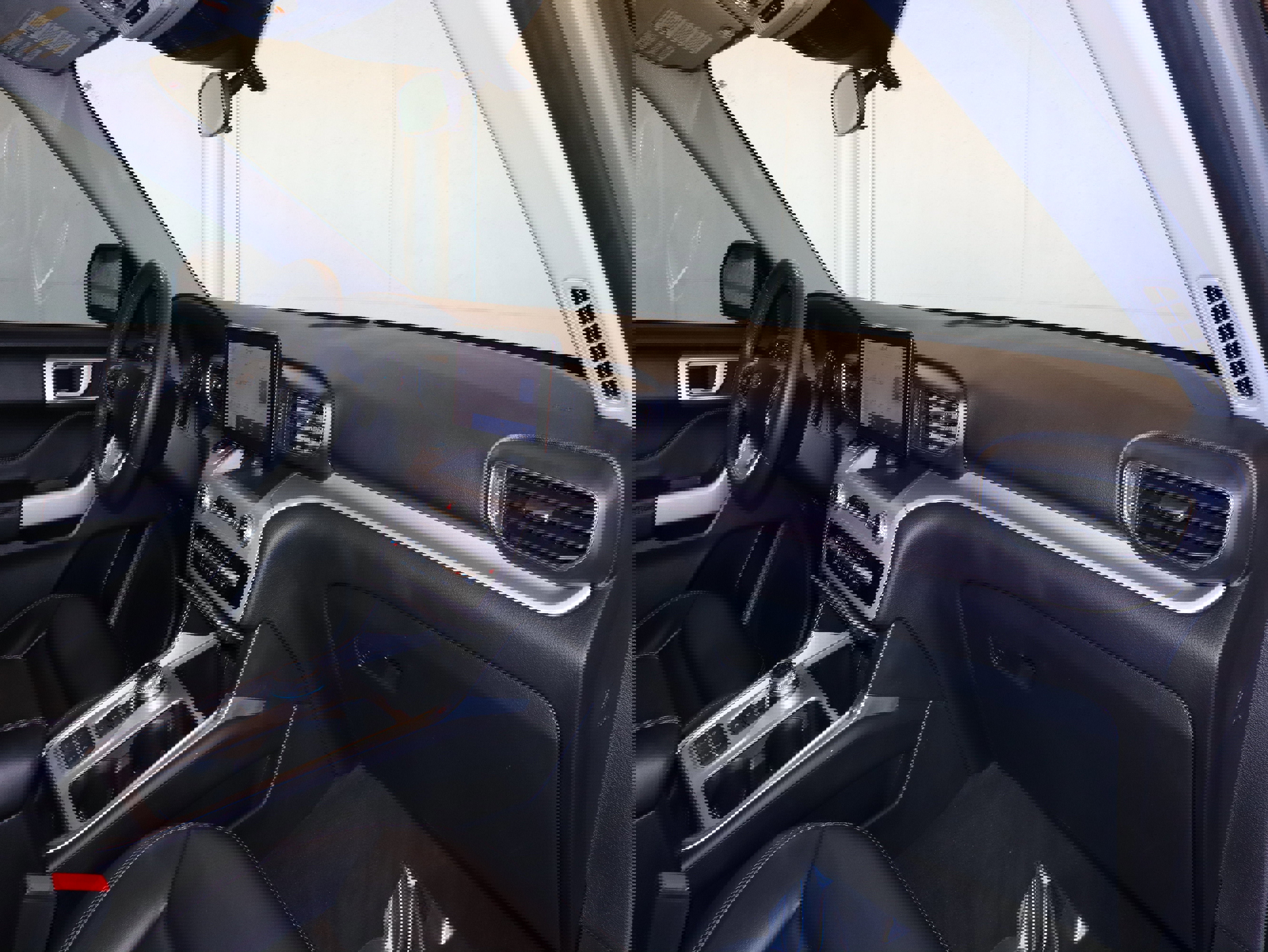 Certified 2023 Ford Explorer XLT w/ Equipment Group 202A image 38