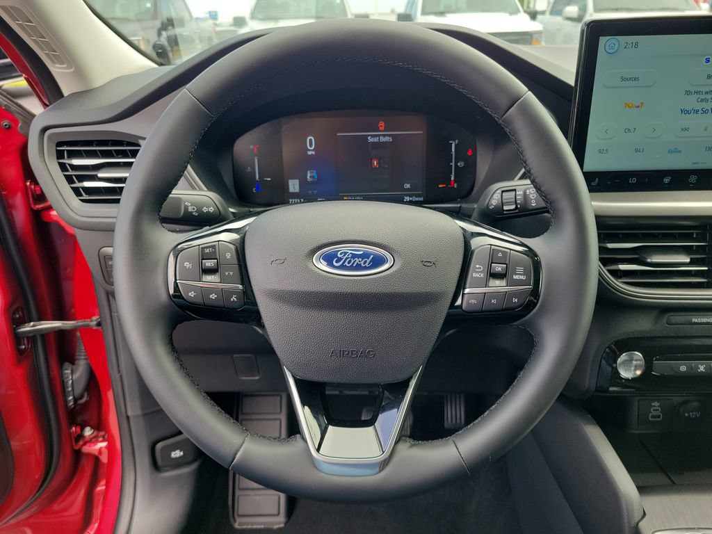 Certified 2025 Ford Escape SE FWD image 23