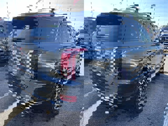 Used 2021 Hyundai Palisade Calligraphy image 2