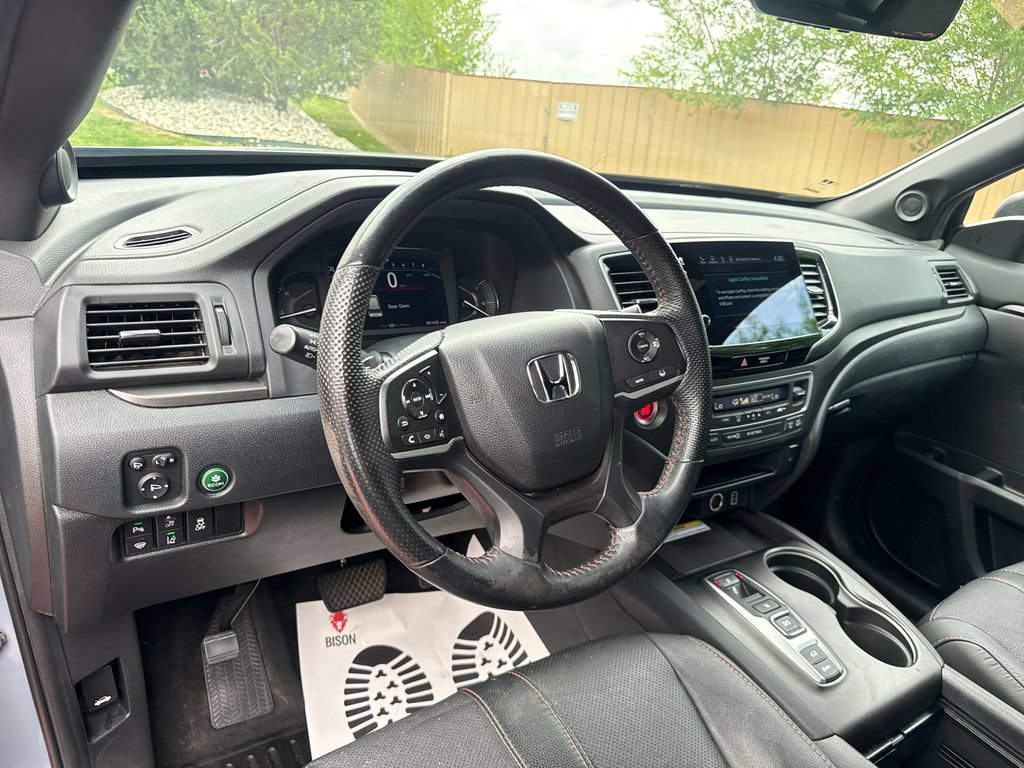 Used 2023 Honda Passport TrailSport image 13