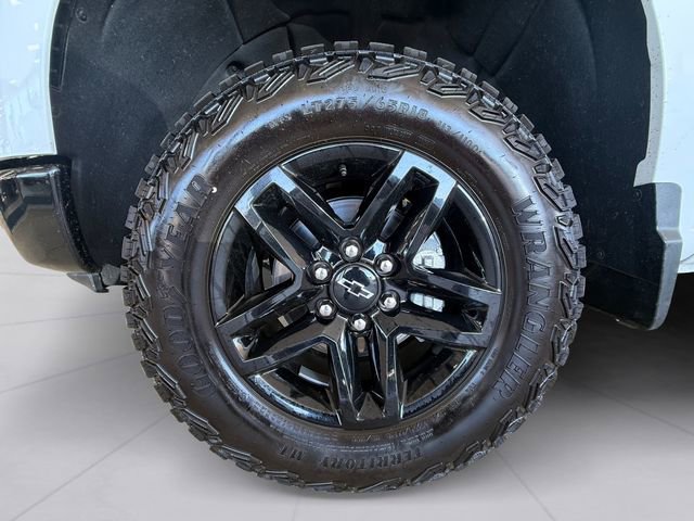 Used 2025 Chevrolet Silverado 1500 Custom Trail Boss AWD/4WD image 9