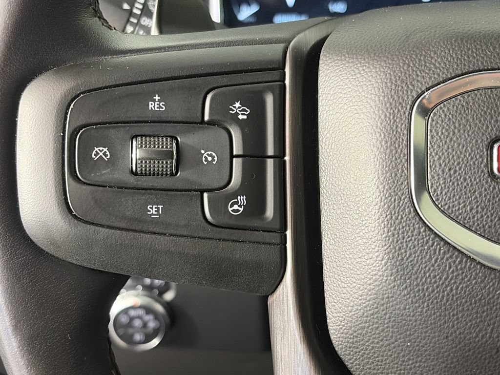 Used 2023 GMC Sierra 1500 AT4 w/ AT4 Premium Package AWD/4WD image 17