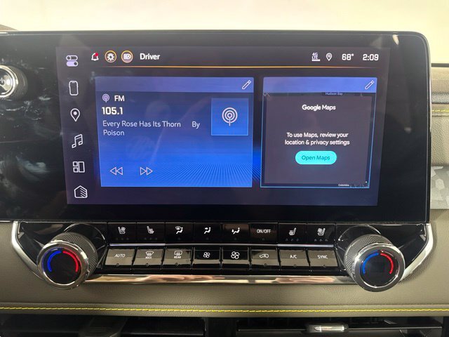 Used 2025 Chevrolet Colorado ZR2 w/ Technology Package AWD/4WD image 15