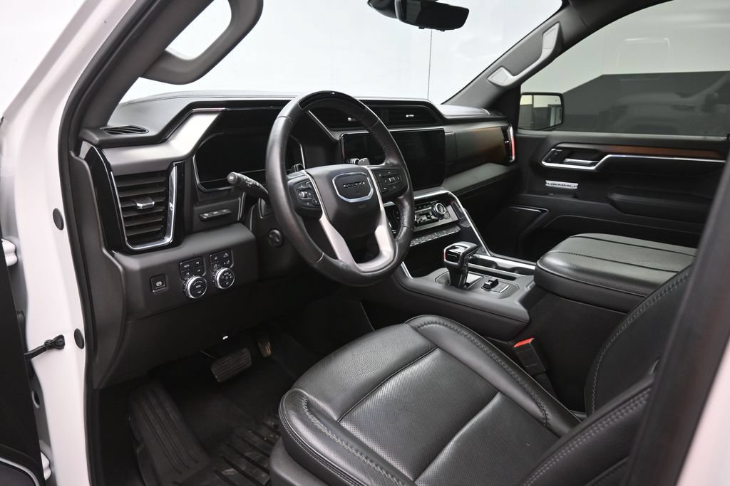Used 2025 GMC Sierra 1500 Denali AWD/4WD image 19