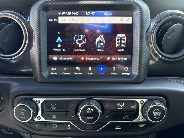 Used 2022 Jeep Gladiator Sport AWD/4WD image 25