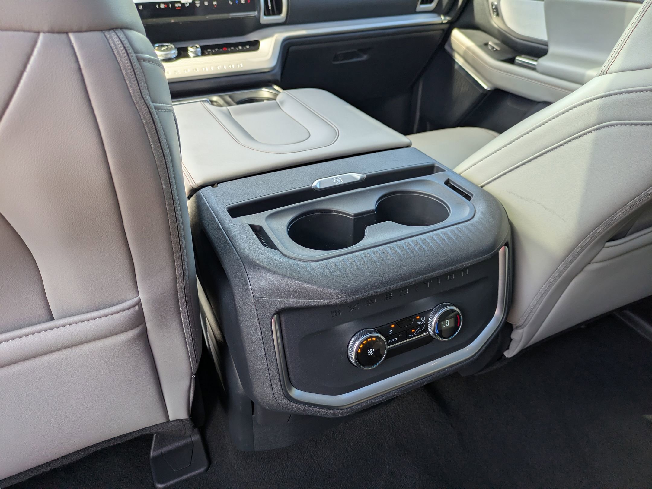 Certified 2025 Ford Expedition Active RWD image 30