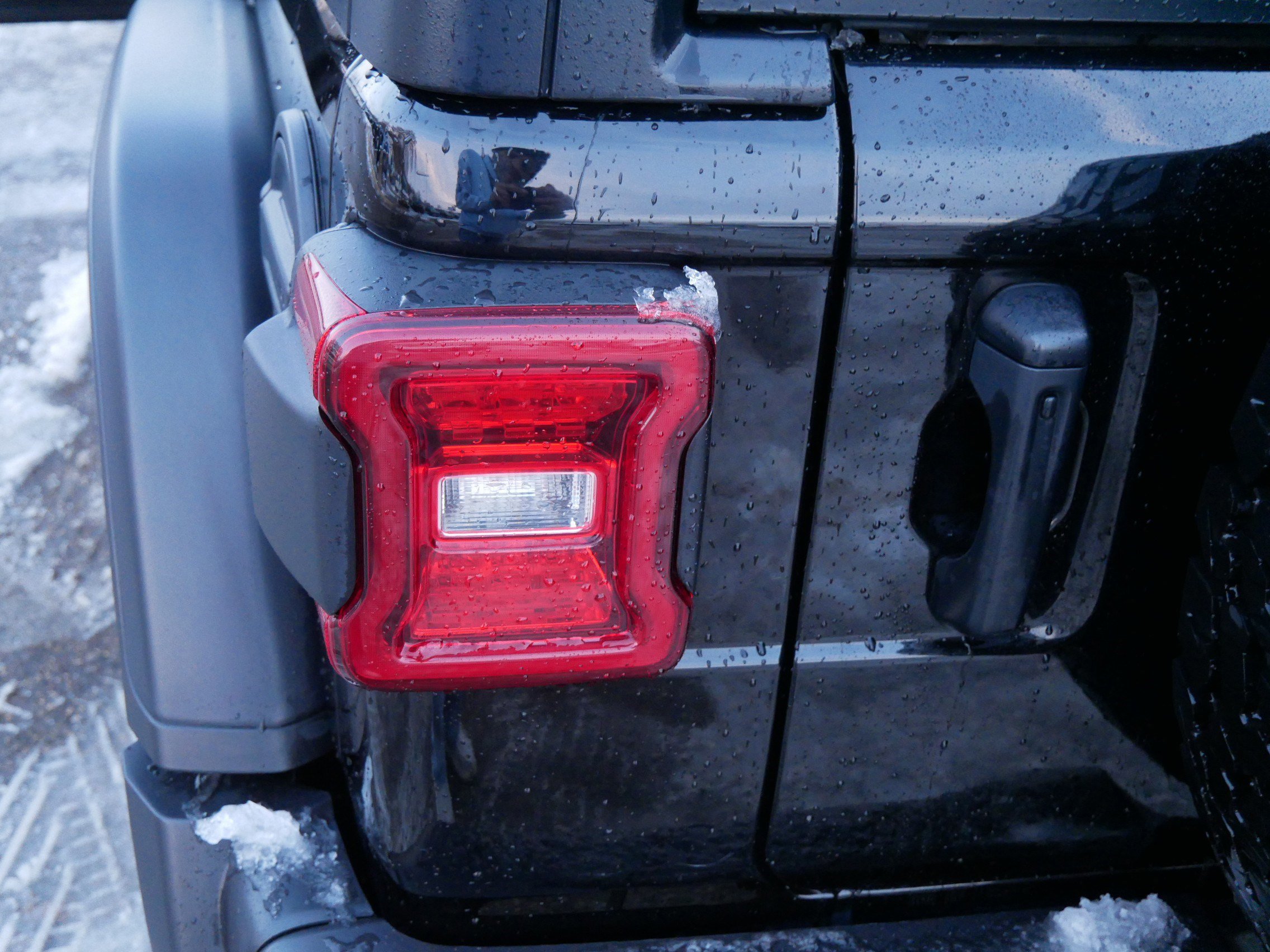 Used 2024 Jeep Wrangler Rubicon image 15