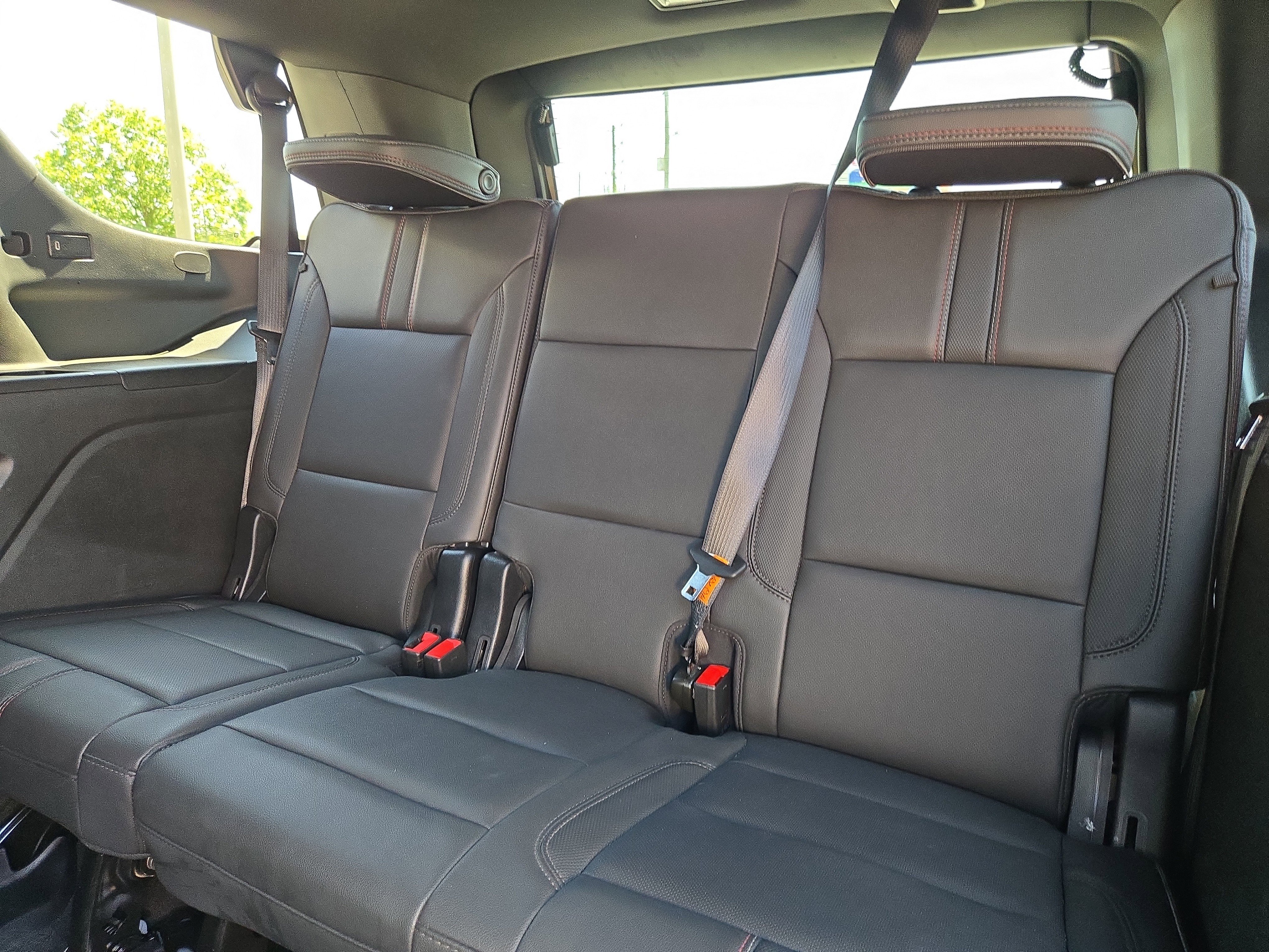 Used 2024 Chevrolet Tahoe RST w/ Luxury Package RWD image 15