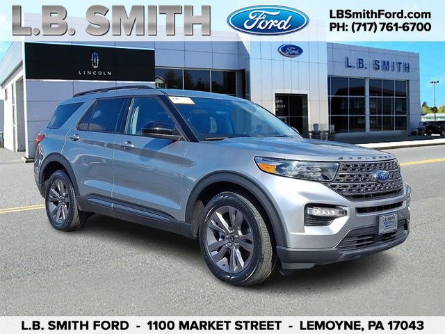 Certified 2023 Ford Explorer XLT w/ Equipment Group 202A AWD/4WD image 1