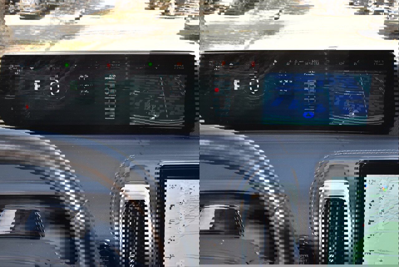 Certified 2025 Ford Expedition Platinum image 27