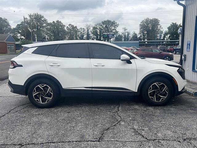 Used 2025 Kia Sportage LX FWD image 6