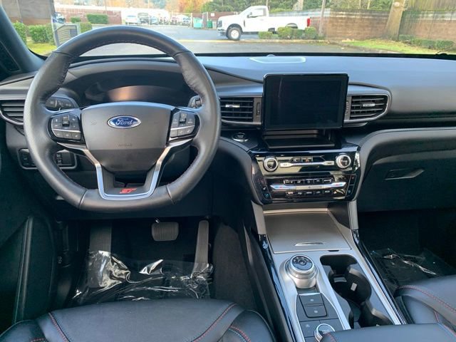 Certified 2024 Ford Explorer ST w/ Equipment Group 401A image 19