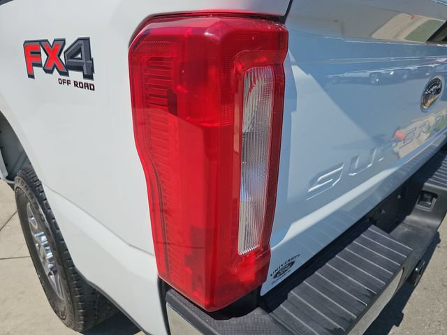 Certified 2025 Ford F250 XLT w/ FX4 Off-Road Package AWD/4WD image 31
