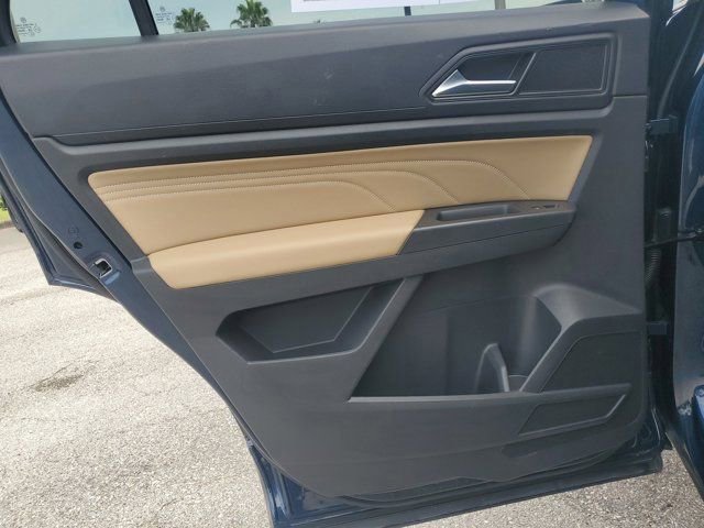 Used 2023 Volkswagen Atlas Cross Sport SEL image 18