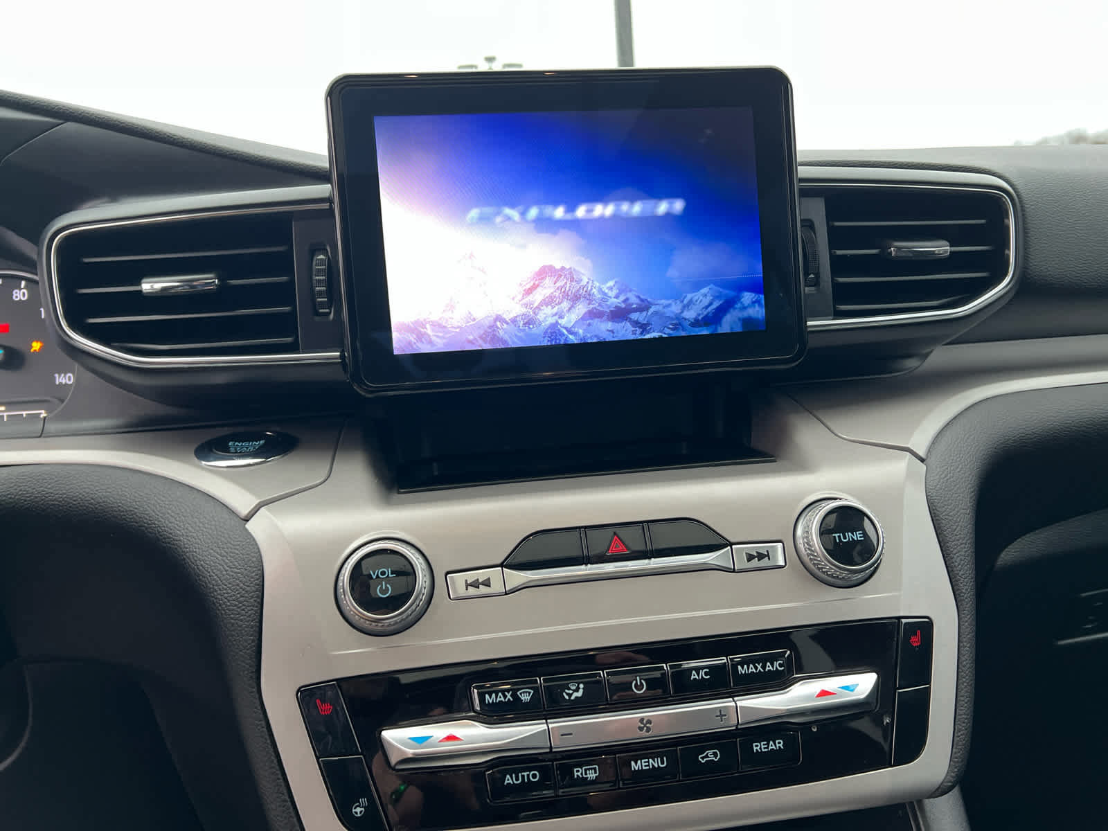 Certified 2023 Ford Explorer XLT w/ Equipment Group 202A image 19