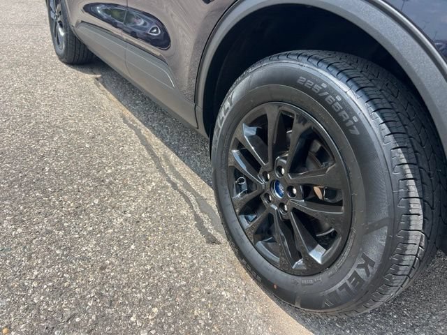 Certified 2021 Ford Escape SE w/ Cold Weather Package AWD/4WD image 24