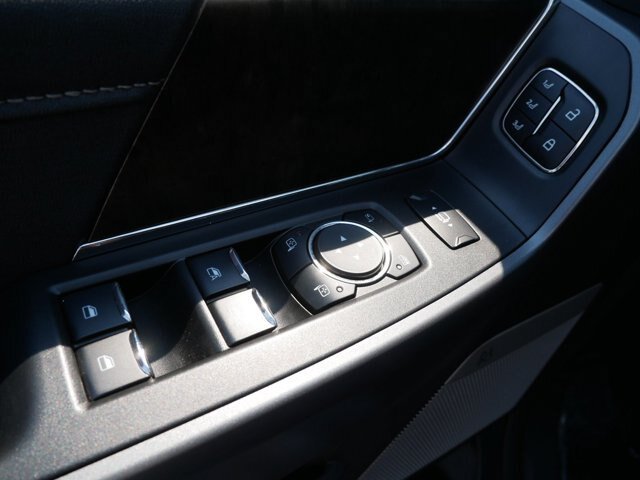 Certified 2025 Ford F250 Lariat AWD/4WD image 10