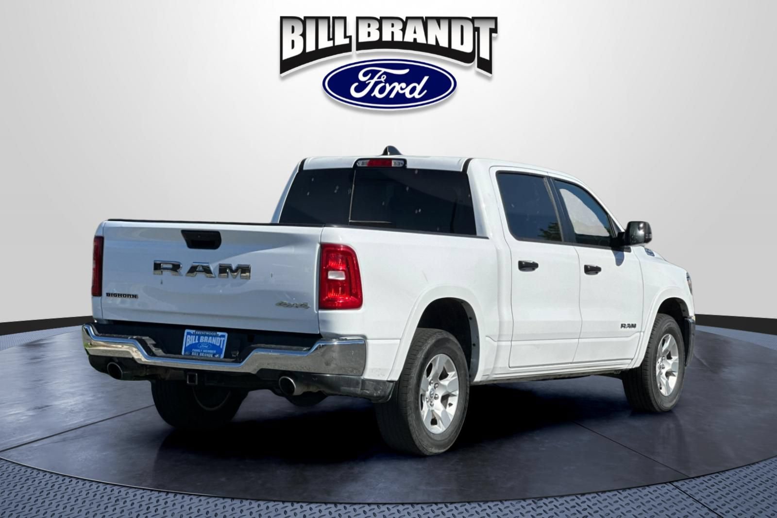 Used 2025 RAM 1500 Big Horn AWD/4WD image 3