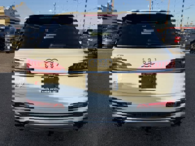 Used 2021 Audi SQ7 Premium Plus w/ Driver Assistance Package image 3