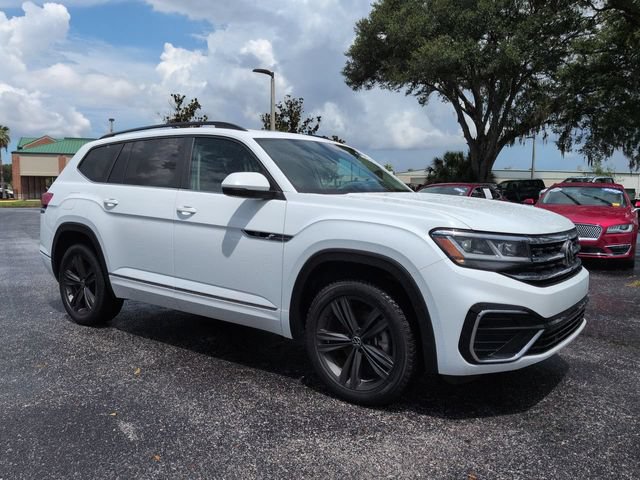 Used 2021 Volkswagen Atlas SE w/ Panoramic Sunroof Package FWD image 2