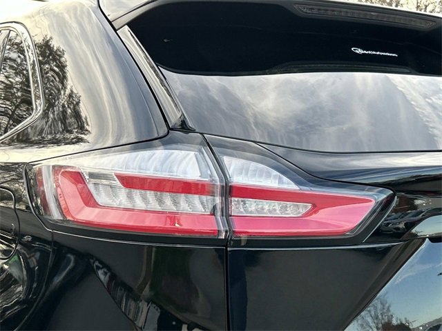 Certified 2024 Ford Edge SEL image 11