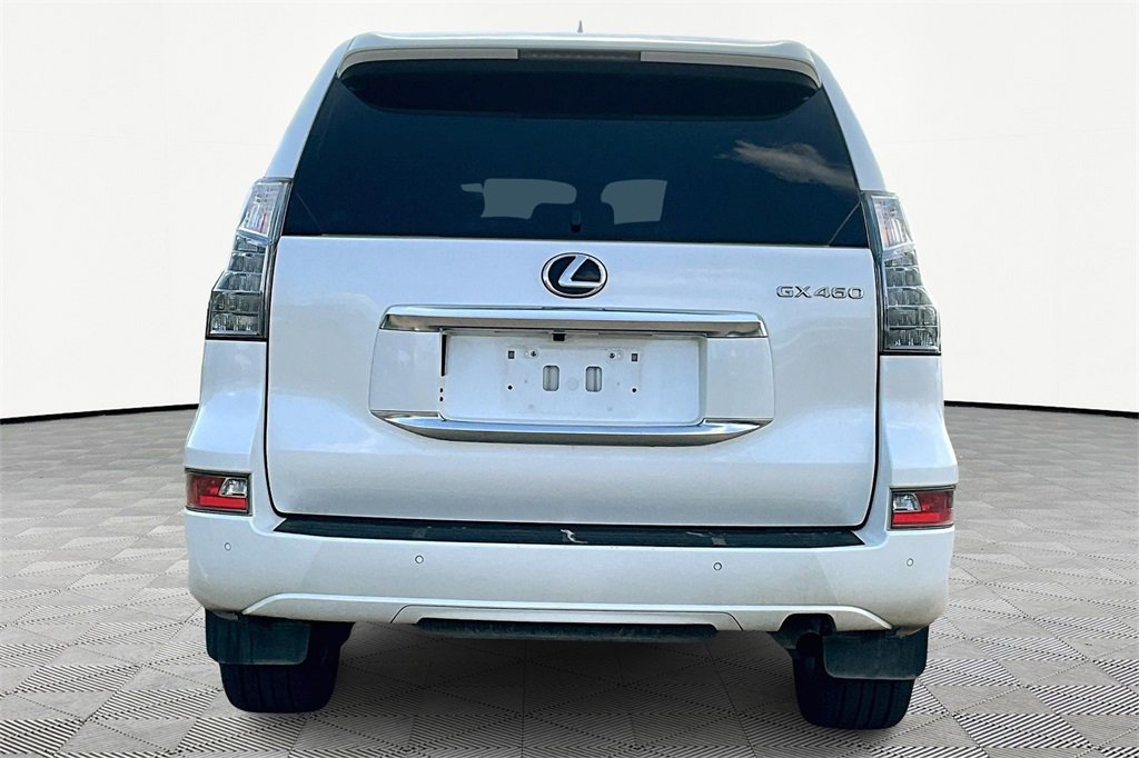 Used 2022 Lexus GX 460 Premium image 3
