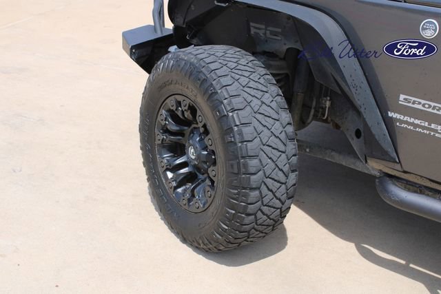 Used 2018 Jeep Wrangler Unlimited Sport S AWD/4WD image 9