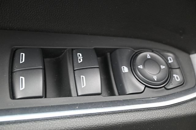 Used 2024 Chevrolet Silverado 1500 LT AWD/4WD image 7