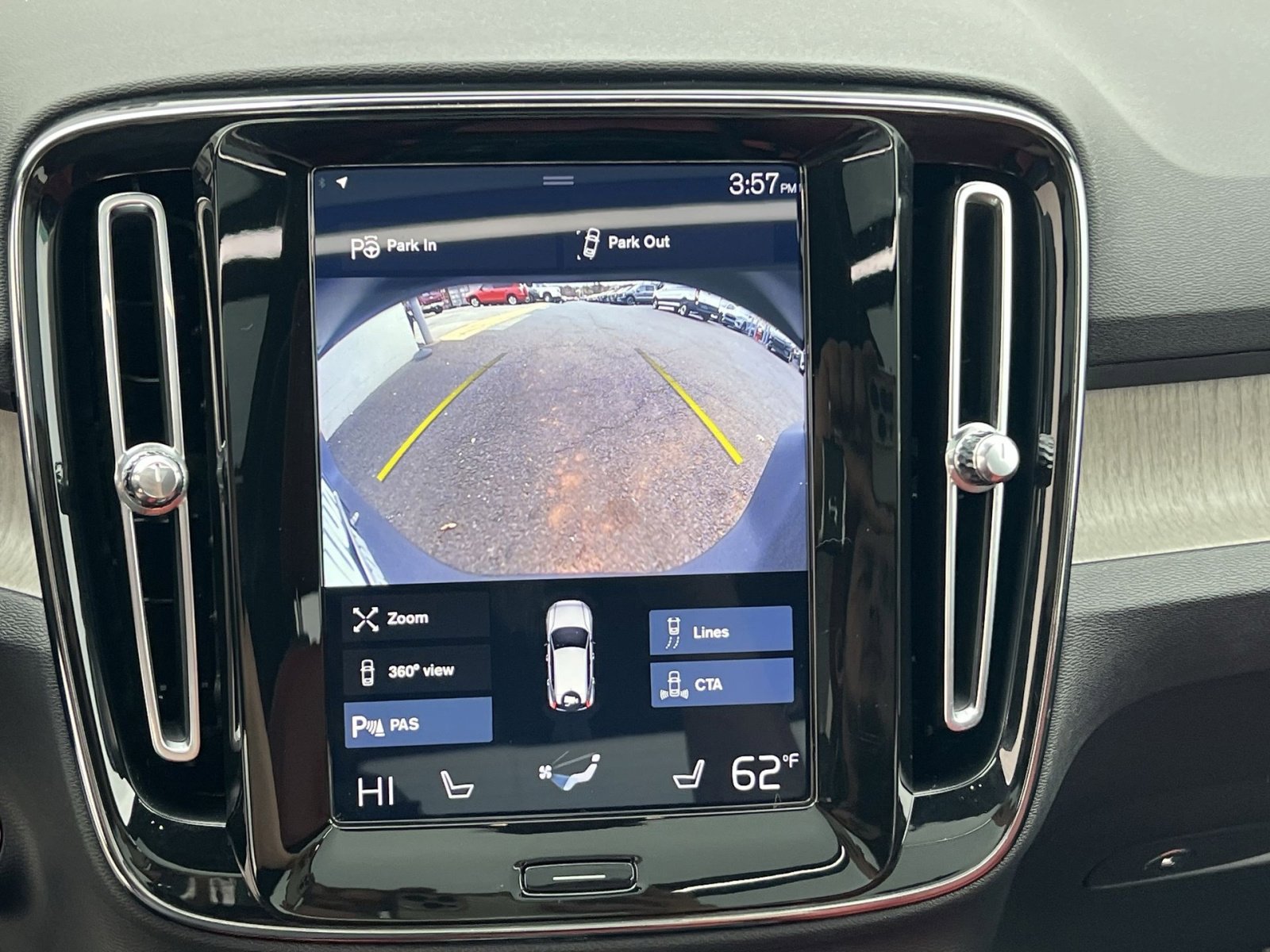 Used 2019 Volvo XC40 T5 Inscription image 19